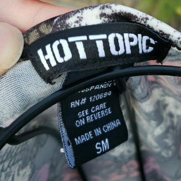 Hot Topic Dress - Picture 2 of 2